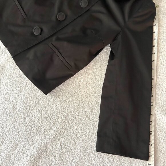 H&M cropped black blazer w ruffle collar and covered buttons - Picture 15 of 15